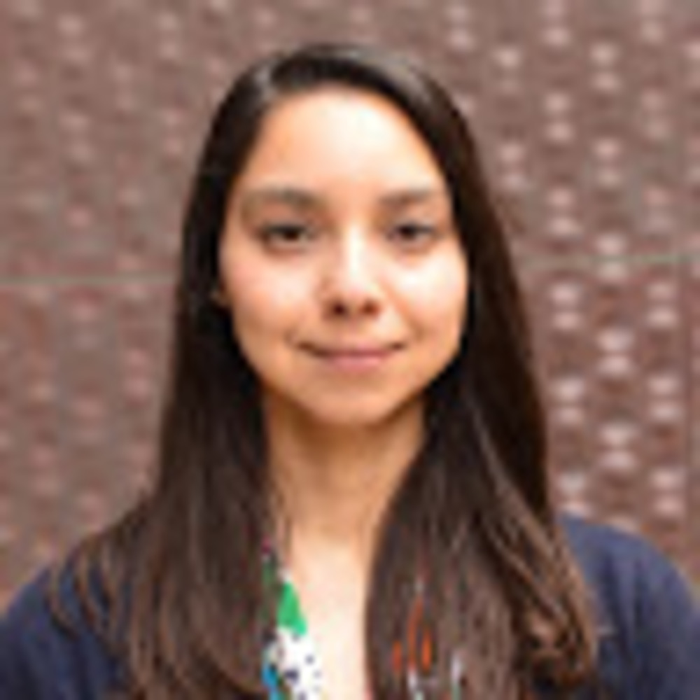 Meet your Posher, Raquel